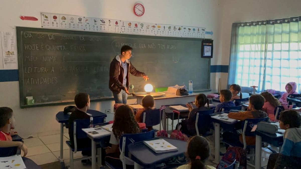 Fernandópolis se destaca na educação com resultados acima da meta em 2025