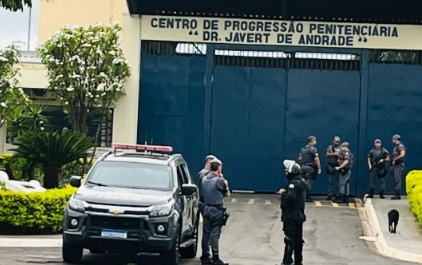 Saída temporária libera 801 detentos na região e PM reforça esquema de segurança