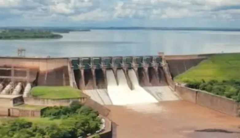 Abertura de comportas em Marimbondo impacta reservatório de Água Vermelha