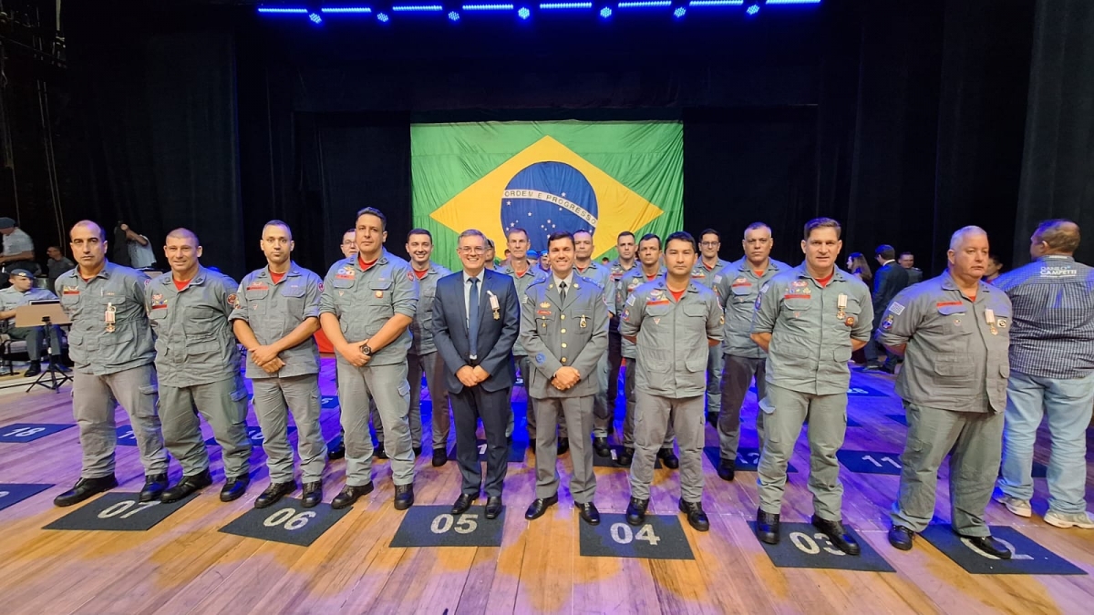 Fernandópolis é homenageada com medalha “Heróis do Fogo” dos Bombeiros