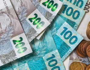 Novo salário mínimo será de R$ 1.621 em 2026
