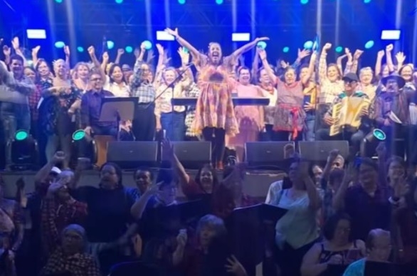 Coral Esperança de Fernandópolis abre inscrições para a turma 60+