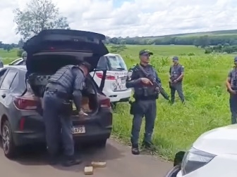 Perseguição termina com apreensão de R$ 1 milhão em drogas em rodovia da região