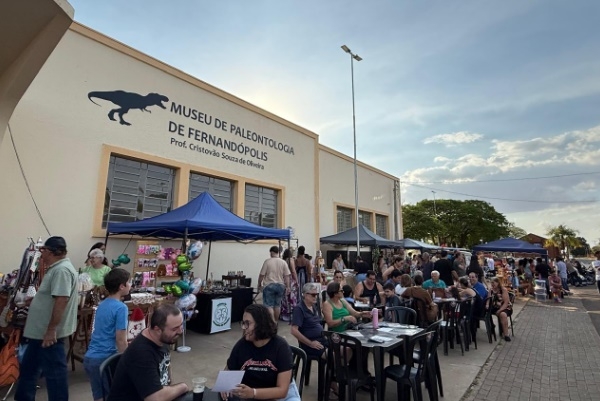 Feira do Dinossauro acontece na sexta-feira no Museu de Paleontologia