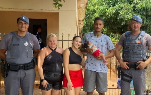 Policiais Militares salvam bebê engasgada em Mira Estrela