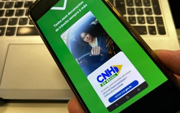 Procura pela primeira CNH cresce 18% em Fernandópolis com novo modelo paulista