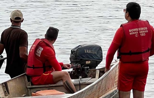 Bombeiros retomam buscas por pescador que desapareceu no Rio Grande durante temporal