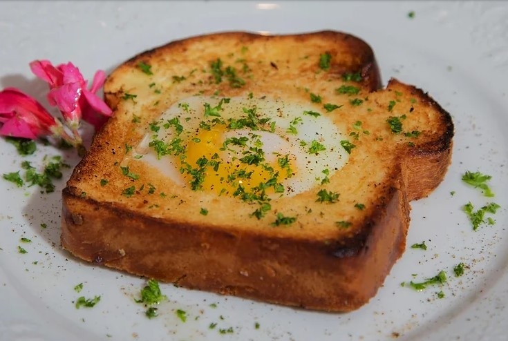 Ovo no pão Casa Hotéis