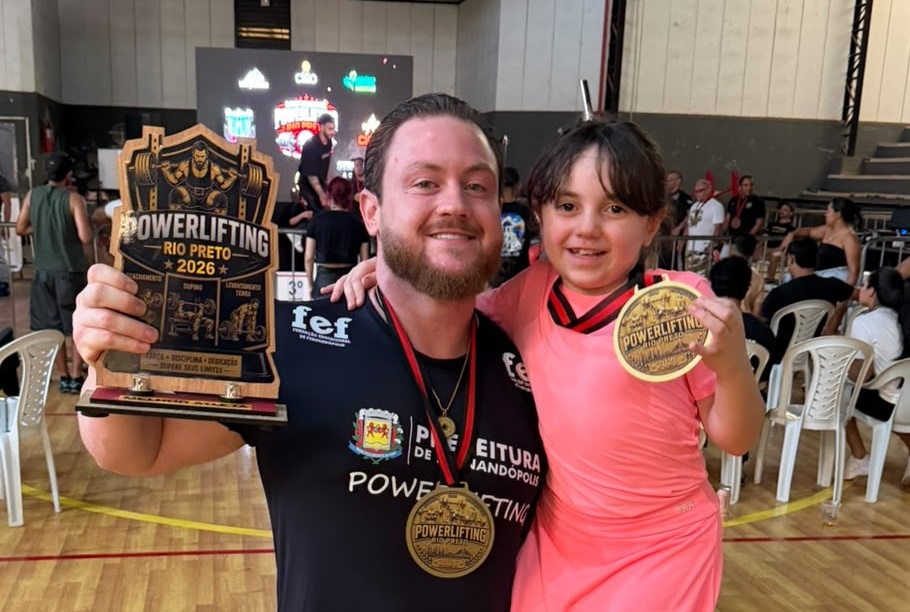 Renan Moreno e a filha Chloe: conquistas em Rio Preto. Foto - Divulgação