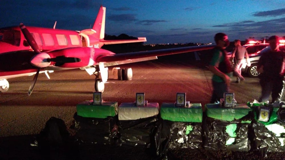 Seis anos após apreensão de 500 kg de cocaína em Fernandópolis, PF atinge rede global de tráfico de drogas