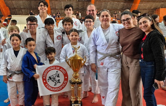 Judô conquista 3º lugar geral na XII Copa em Votuporanga