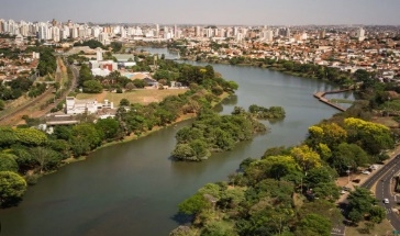 Rio Preto comemora 174 anos com bolo de meia tonelada e shows