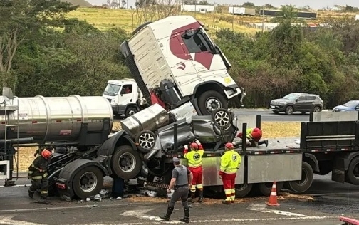 Caminhoneiro que teria dormido ao volante é indiciado por morte em rodovia da região