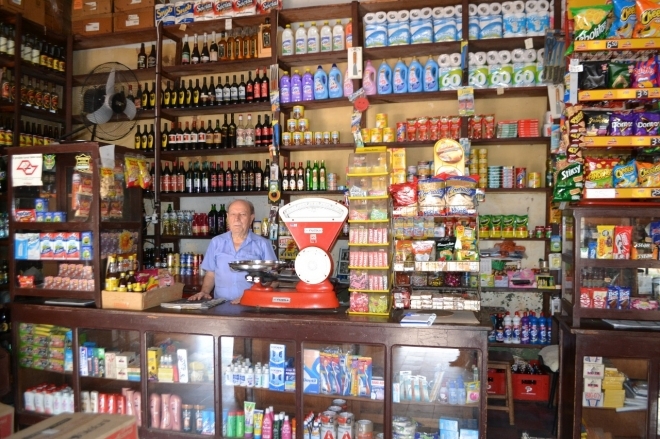 Mercearia à moda antiga preserva tradição desde 1956