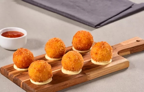 Arancini ou bolinho do risoto de ontem