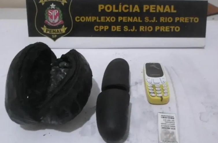 Mulheres são flagradas com drogas e celulares no órgão genital ao tentar entrar em presídio