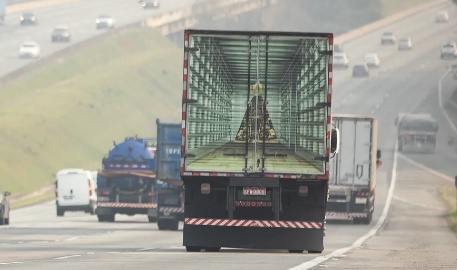 Setembro inicia licenciamento de caminhões no estado de SP