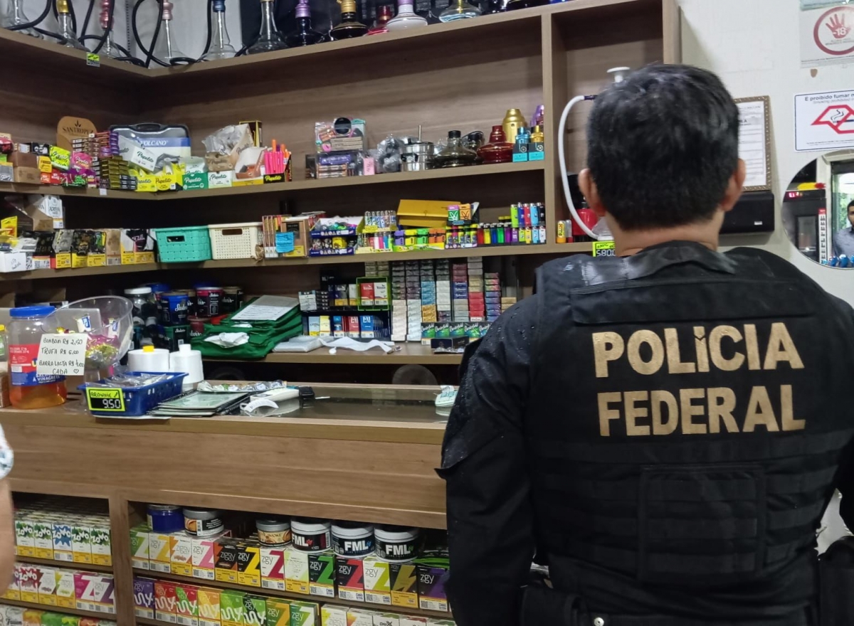 Polícia Federal realiza operação contra o comércio de cigarros eletrônicos