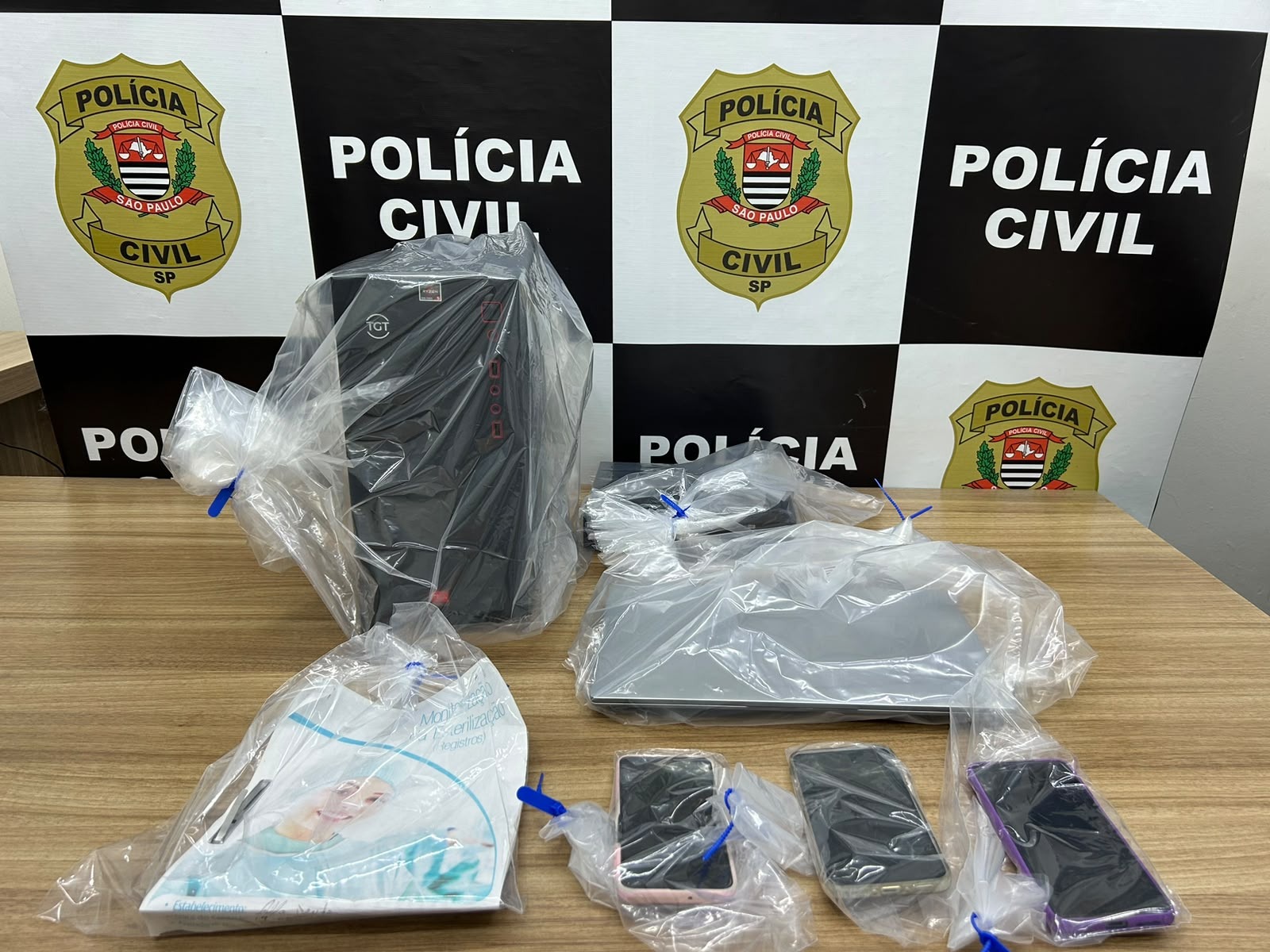 Polícia Civil cumpre mandados em Fernandópolis e Meridiano contra exercício irregular de profissões