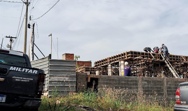Acidente de trabalho com serra elétrica mata operário em construção