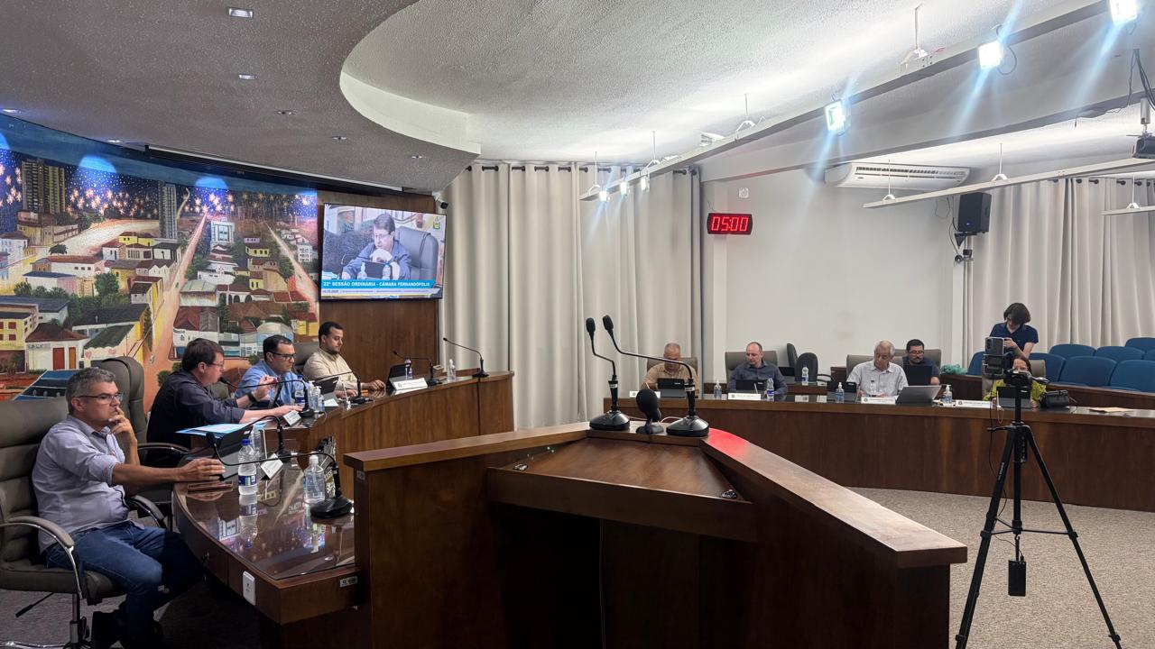 Câmara inaugurou novo horário de sessão: 19 horas. Foto - divulgação