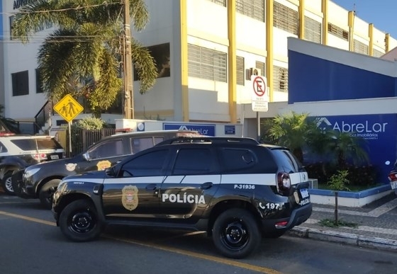 Justiça condena oito por fraude milionária em cartório da região